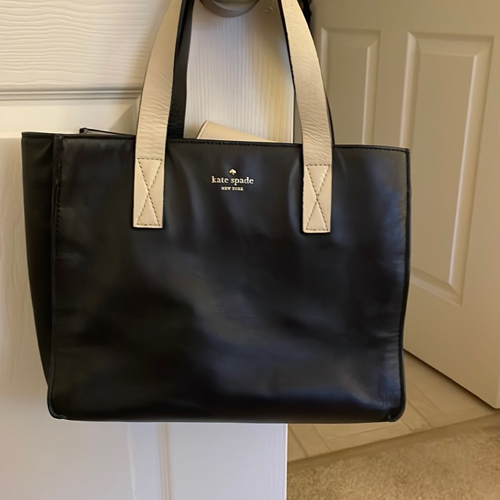 Kate Spade Black and Cream Handbag